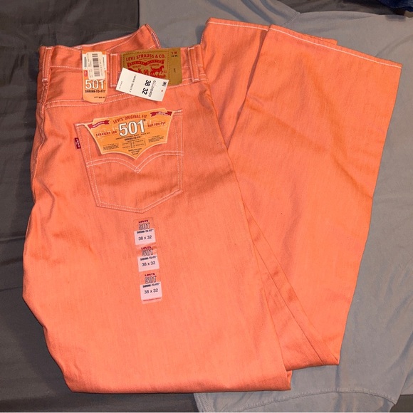 Levi's Other - Levi 501 38x32